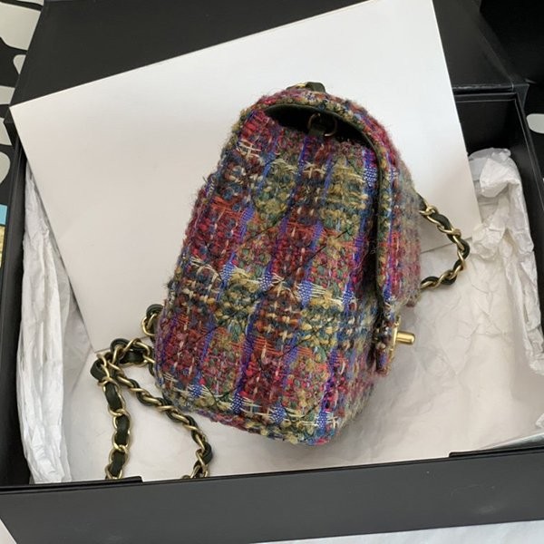 Hard to find fake Chanel shoulder bag, perfect as a gift? shc03326