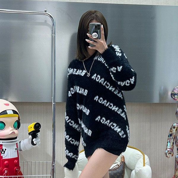 Autumn/Winter Sale: Balenciaga Logo Print Knitwear Fake bar69117