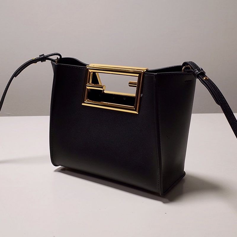 New Fall/Winter Fendi Way Leather Bag FEP86505