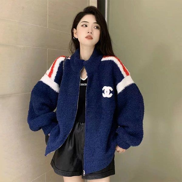 Eye-catching color Chanel beautiful silhouette jacket fake shj23491