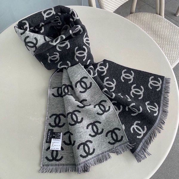 Love at first sight? Chanel wool & cashmere scarf replica shl52432 Love at first sight? Chanel wool & cashmere scarf replica shl52432