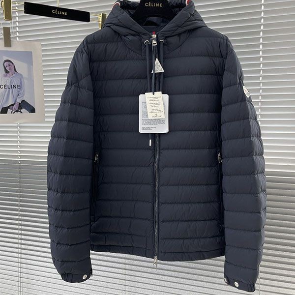 Express delivery Moncler Della Short Down Jacket Replica moo21914 Express delivery Moncler Della Short Down Jacket Replica moo21914