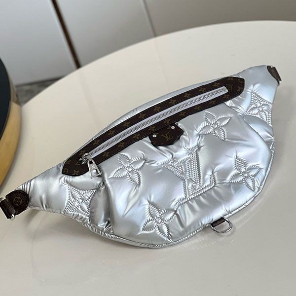 Louis Vuitton Maxi Bum Bag Shoulder Bag M20971, very popular all over the world