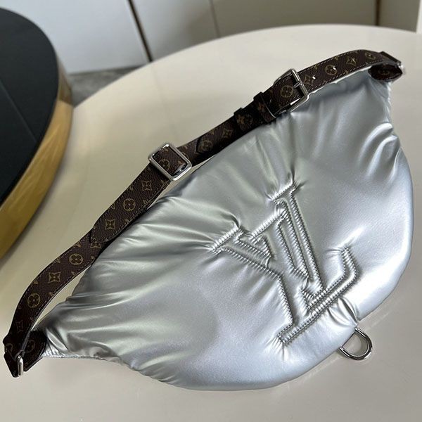 Louis Vuitton Maxi Bum Bag Shoulder Bag M20971, very popular all over the world