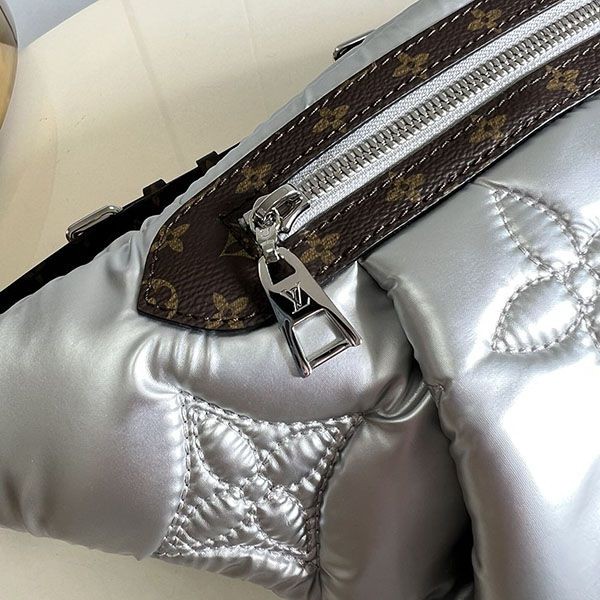 Louis Vuitton Maxi Bum Bag Shoulder Bag M20971, very popular all over the world