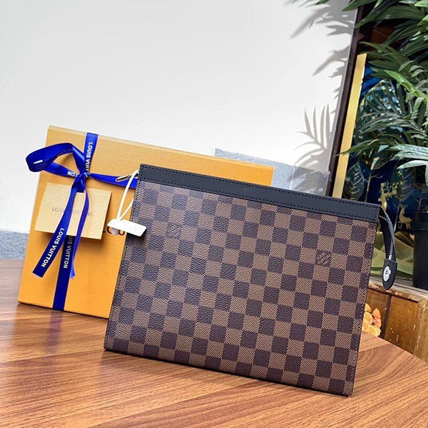 Louis Vuitton Clutch Bag Replica Pochette Voyage MM LV20322