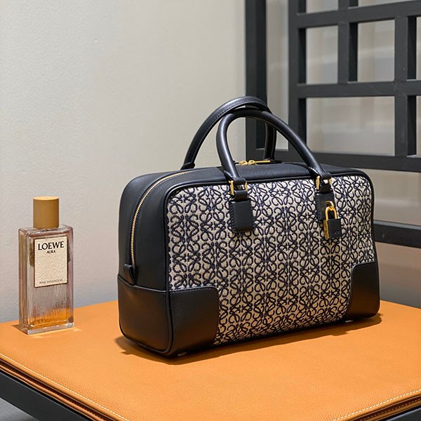 Loewe Amazona 28 Jacquard & Calfskin Handbag lok00901, popular worldwide