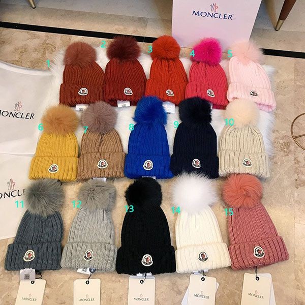 Love at first sight? Moncler pom-pom beanie cap replica mol93419