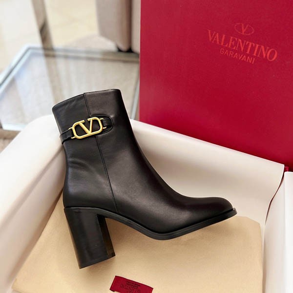 Rare Valentino Replica V Logo Signature Ankle Boots Vux30282