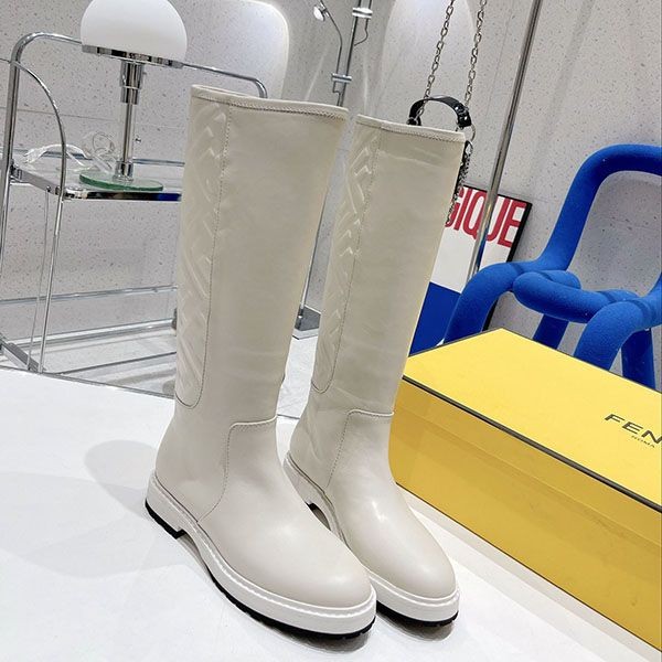 Recommended Fendi FF motif calfskin round toe boots feh23132 Recommended Fendi FF motif calfskin round toe boots feh23132