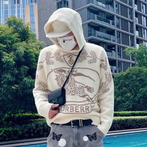 Immediate delivery Burberry replica Equestrian Night Wool Hoodie 80587651