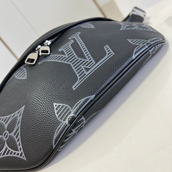 Free shipping Louis Vuitton men's bag replica Discovery M57289