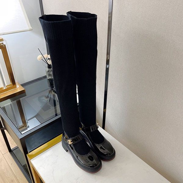 A must-have for the coming season! Fake Chanel long boots shn46843