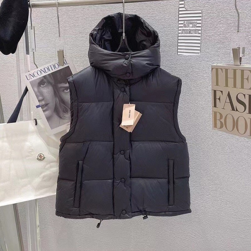 Very popular all over the world? ★ Miu Miu down jacket copy ★ Nylon myo45569