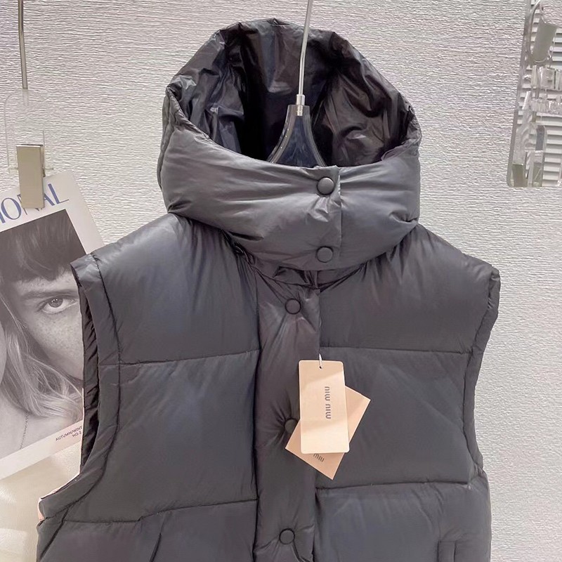 Very popular all over the world? ★ Miu Miu down jacket copy ★ Nylon myo45569