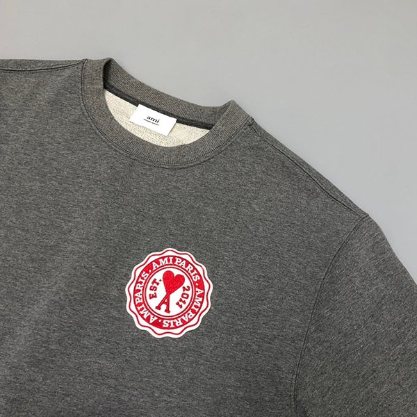Ami Paris logo patch sweatshirt fake aml68996