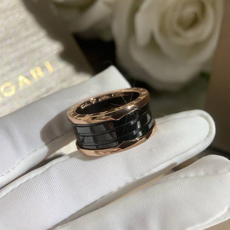 Eye-catching color Bulgari B.ZERO1 replica 18K pink gold 1 band ring Bue41311 Eye-catching color Bulgari B.ZERO1 replica 18K pink gold 1 band ring Bue41311