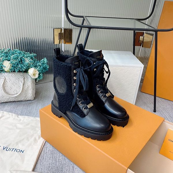 Extremely eye-catching! Louis Vuitton wool boots replica dew73143