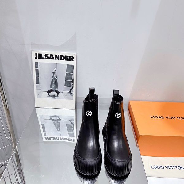 Louis Vuitton short boots replica, first come first served? vuq15053 Louis Vuitton short boots replica, first come first served? vuq15053