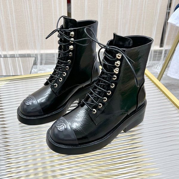 Stylish Chanel replica lace-up leather ankle boots shh66104
