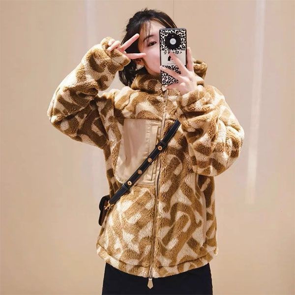 [Very versatile] Burberry Check Fleece Hoodie Jacket Replica Baw86882