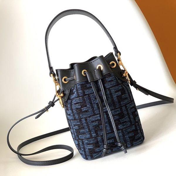 Eye-catching color, beautiful Fendi bucket bag replica feb78310