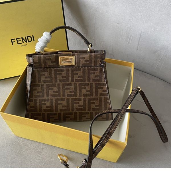 Very popular!! New color Fendi fake shoulder bag feo21783