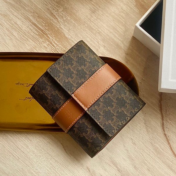 ★Popular in Japan! Celine replica small trifold wallet (Triomph) Cey58336 ★Popular in Japan! Celine replica small trifold wallet (Triomph) Cey58336