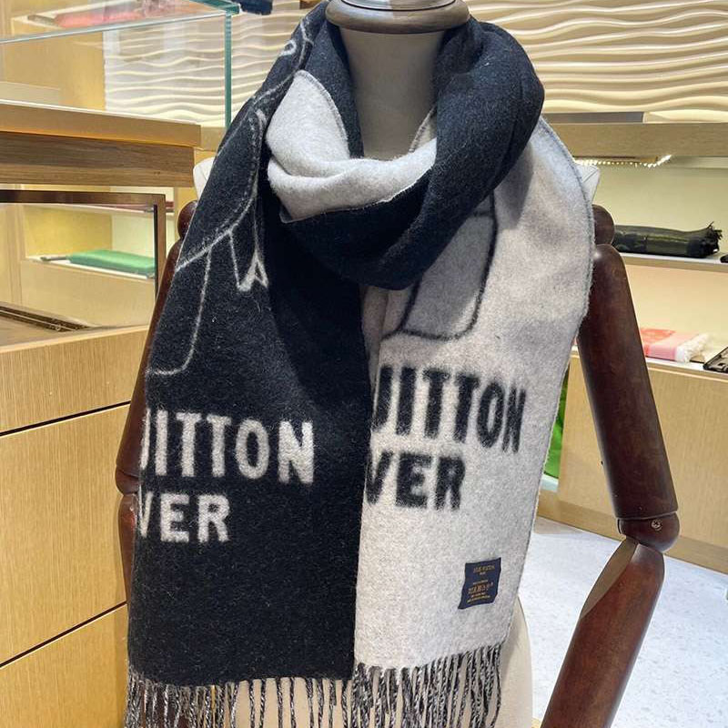 Rare and warm? Louis Vuitton cashmere tassel scarf replica vuh17272 Rare and warm? Louis Vuitton cashmere tassel scarf replica vuh17272