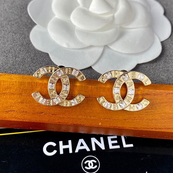 Popular all over the world? Chanel earrings copy CC mark gold she51931 Popular all over the world? Chanel earrings copy CC mark gold she51931