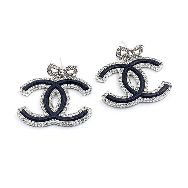 New and hard to find Chanel CC earrings replica sho01581 New and hard to find Chanel CC earrings replica sho01581