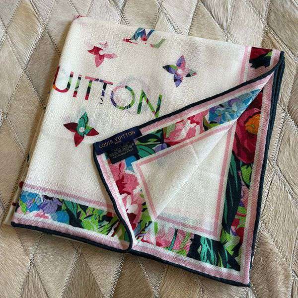 Cute Louis Vuitton Scarf Replica A028792 Cute Louis Vuitton Scarf Replica A028792