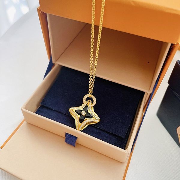Extremely rare! Louis Vuitton clover necklace replica new release vus71840 Extremely rare! Louis Vuitton clover necklace replica new release vus71840