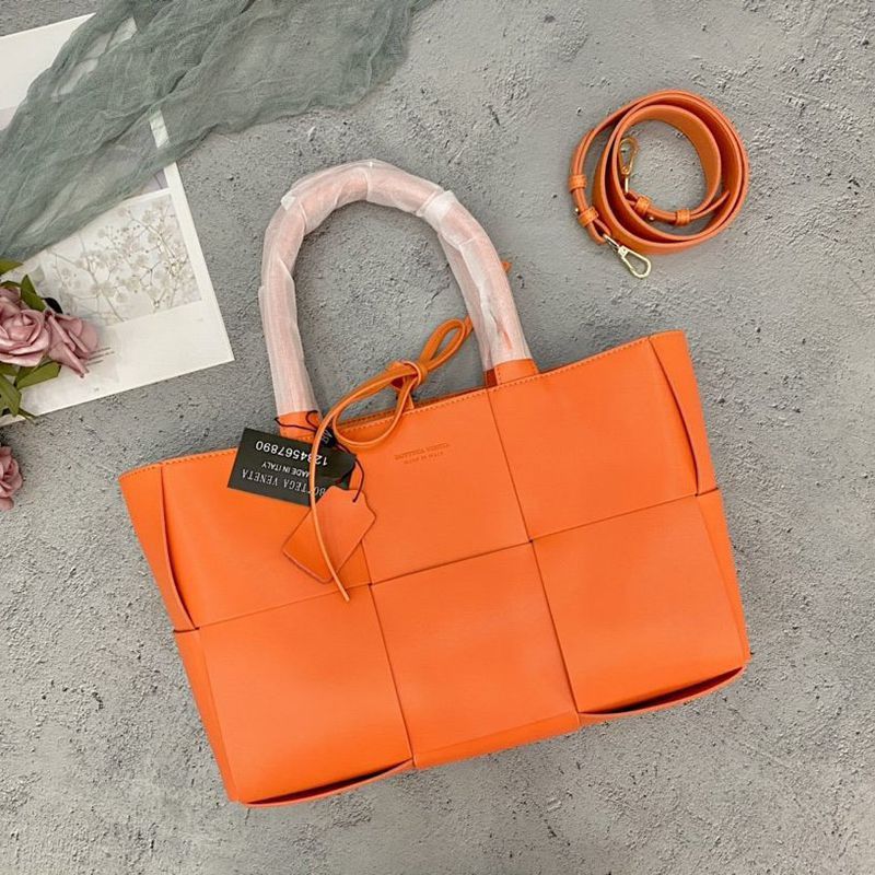 21AW New Bottega Veneta The Alco Tote Bag Replica Medium bob84492 21AW New Bottega Veneta The Alco Tote Bag Replica Medium bob84492