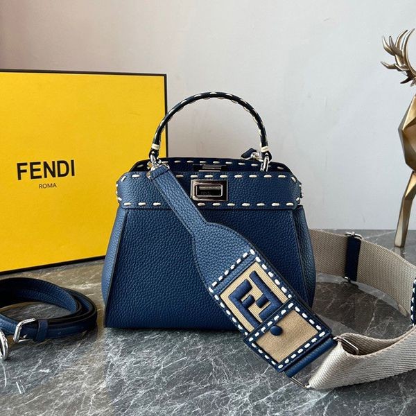 Extremely rare! Fendi replica shoulder bag [Popular item] feg51801