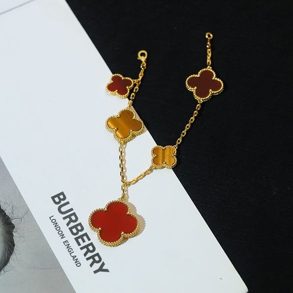 Van Cleef & Arpels Replica Vintage Alhambra Bracelet vuo16725