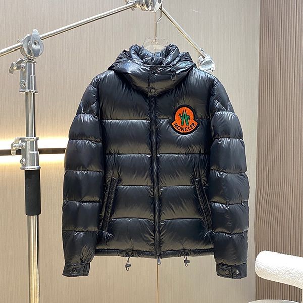 Moncler Down Jacket with Hood mof87698