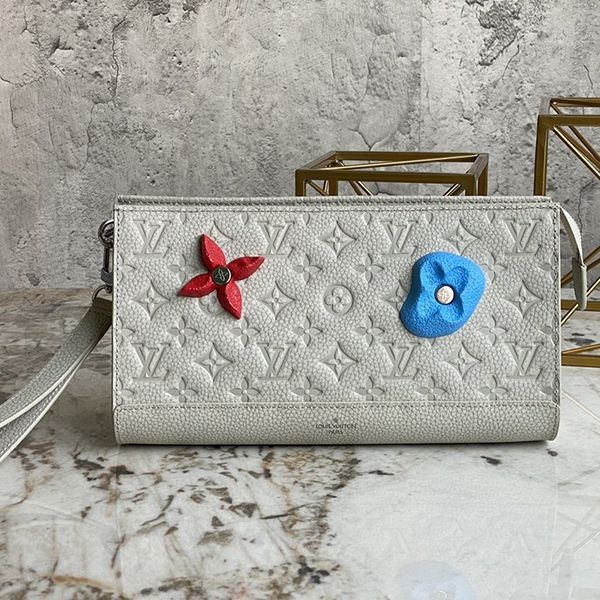 Louis Vuitton Men's Pouch Stand Pouch Replica M81556, very popular worldwide