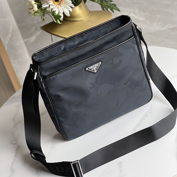Prada Messenger Bag Replica puq37713 Prada Messenger Bag Replica puq37713