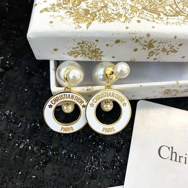 Perfect as a gift? Dior earrings replica metal resin pearl del13478 Perfect as a gift? Dior earrings replica metal resin pearl del13478