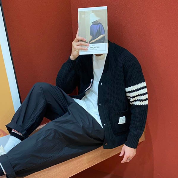 Thom Browne Replica Donegal Contrast 4-Bar Cardigan tou18712 Thom Browne Replica Donegal Contrast 4-Bar Cardigan tou18712