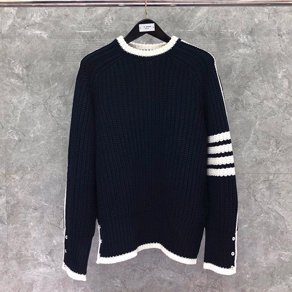 The hot topic! Thom Browne 4-bar Milano pullover replica tof55080 The hot topic! Thom Browne 4-bar Milano pullover replica tof55080