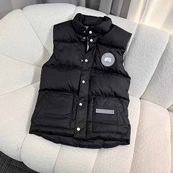 The hottest topic! Canada Goose Freestyle Vest Replica Cax30879