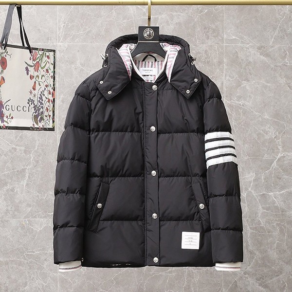 ☆Super popular☆Tom Browne 4-line armband down jacket tow60317 ☆Super popular☆Tom Browne 4-line armband down jacket tow60317