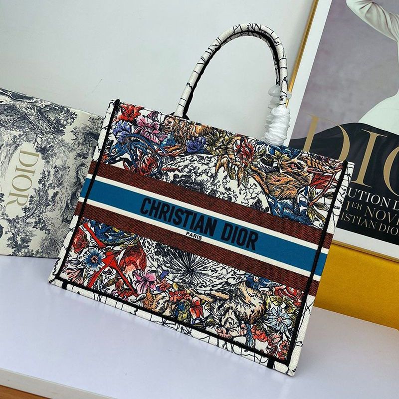 21 New Dior Constellation Embroidery Book Tote Bag Copy M1286ZRHP_M941