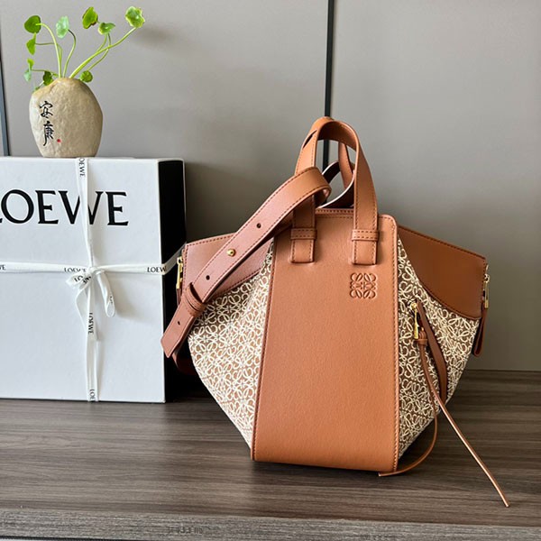 22AW Loewe Hammock Copy Drawstring Shoulder Bag loq12097 22AW Loewe Hammock Copy Drawstring Shoulder Bag loq12097