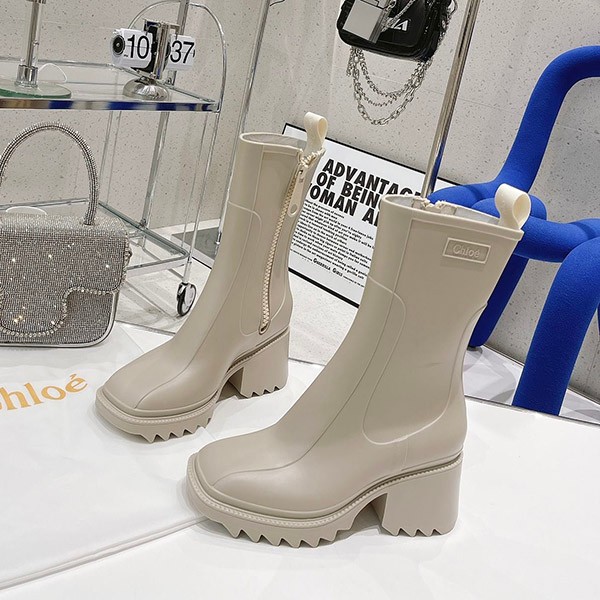 The hottest topic! Chloe "Betty" rain boots replica CHC22A239Z228U