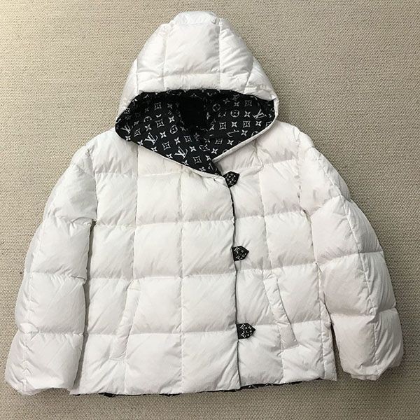Louis Vuitton Graphic Pillow Puffer Jacket Replica vus72160
