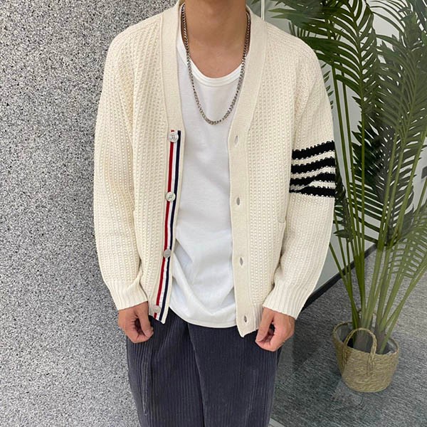 Thom Browne Replica Donegal Contrast 4-Bar Cardigan tob04917 Thom Browne Replica Donegal Contrast 4-Bar Cardigan tob04917