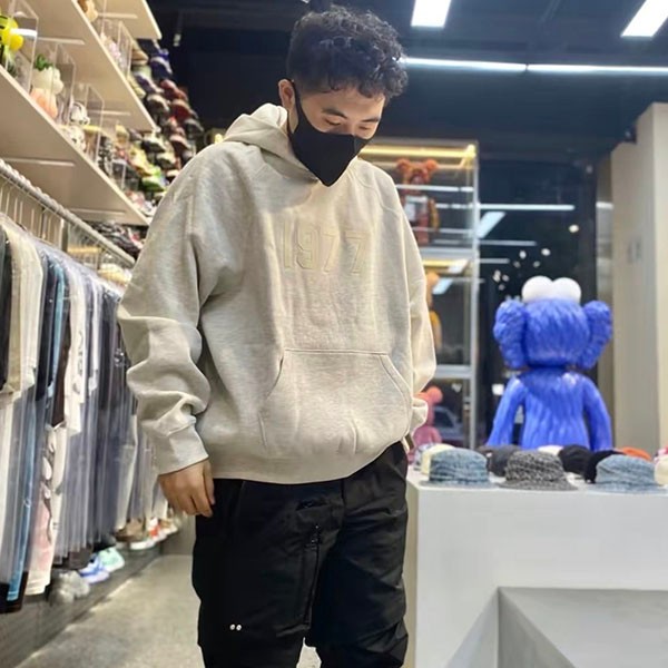 ★Popular in Japan! Fear of God ESSENTIALS 1977 logo hoodie copy fix55488